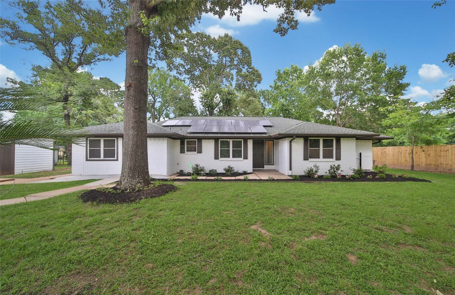 Property photo for 27307 Longbow Street, Magnolia, TX