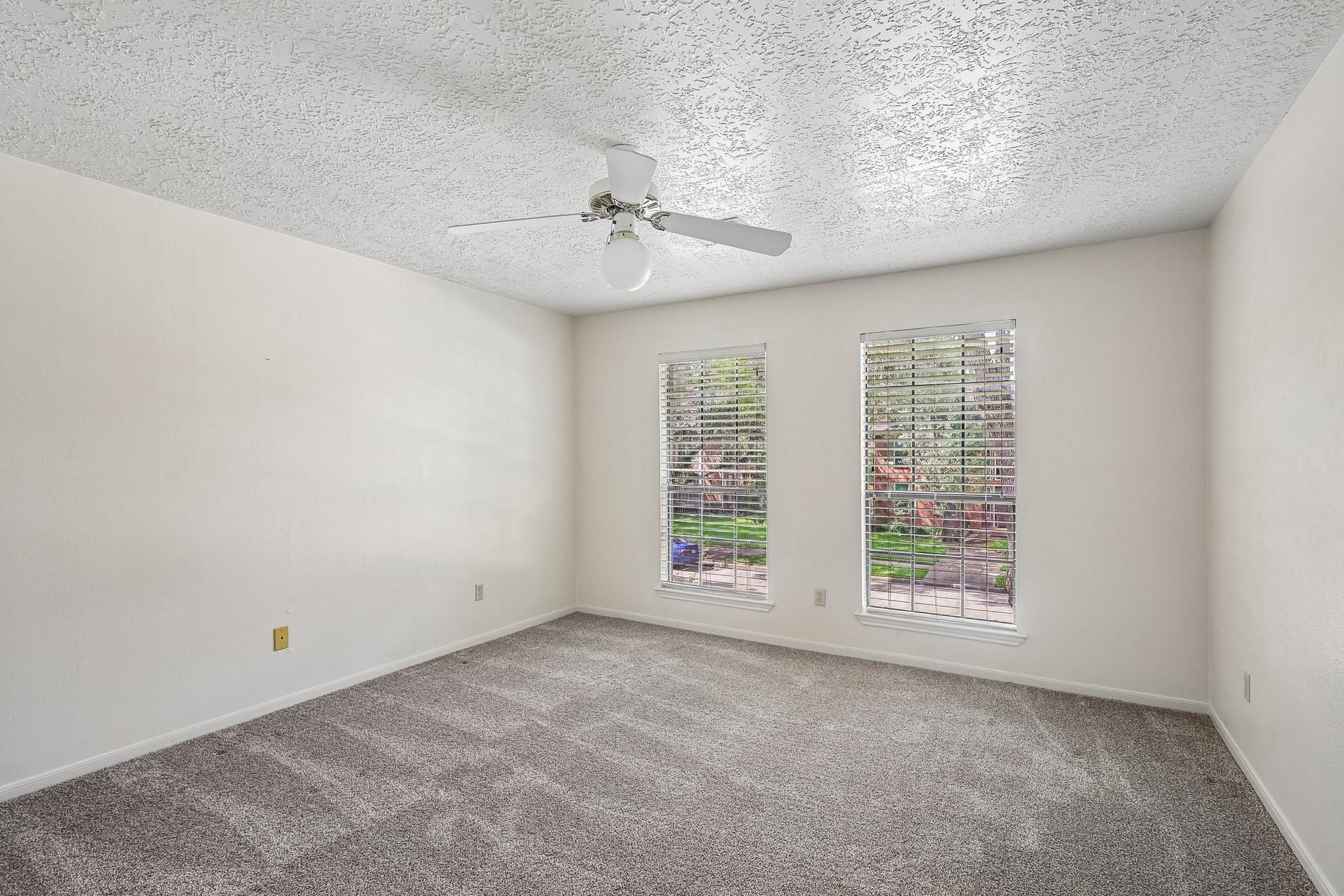 907 Remington Court, Friendswood, TX 77546 907 Remington Court, Friendswood, TX 77546
