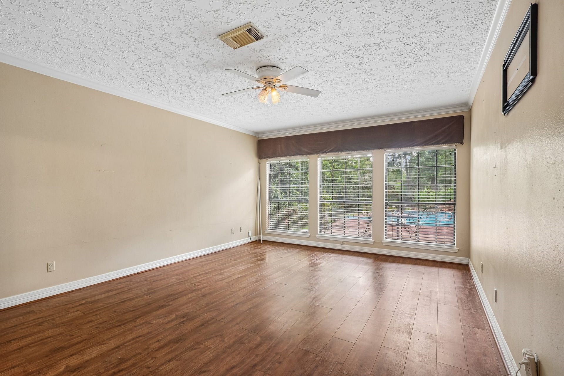 907 Remington Court, Friendswood, TX 77546 907 Remington Court, Friendswood, TX 77546