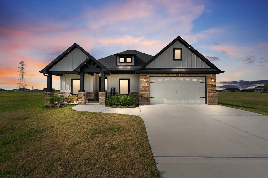 Property photo for 447 Sunset Trail, Angleton, TX