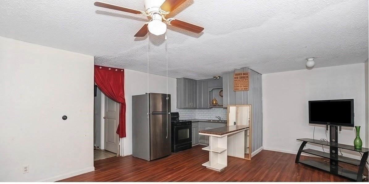 801 & 803 66th St, Houston, TX 77011