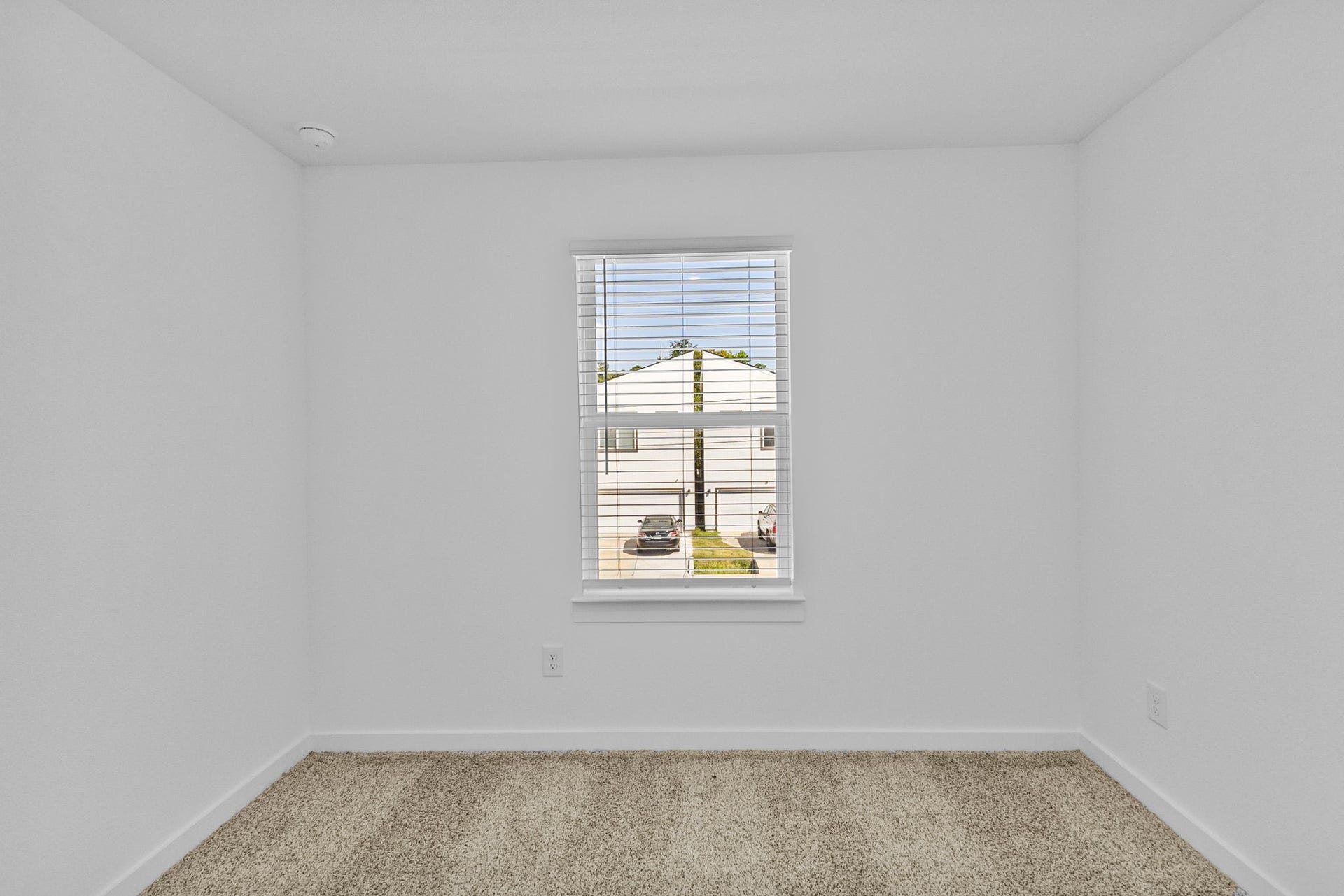 5813 Burt Street, Houston, TX 77091 5813 Burt Street, Houston, TX 77091
