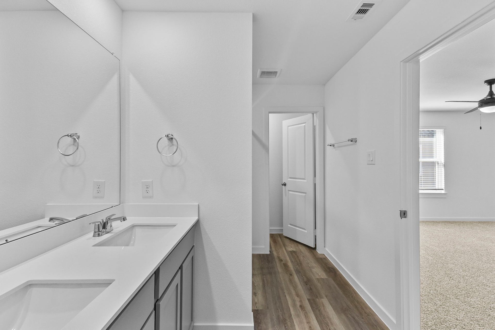 5813 Burt Street, Houston, TX 77091 5813 Burt Street, Houston, TX 77091