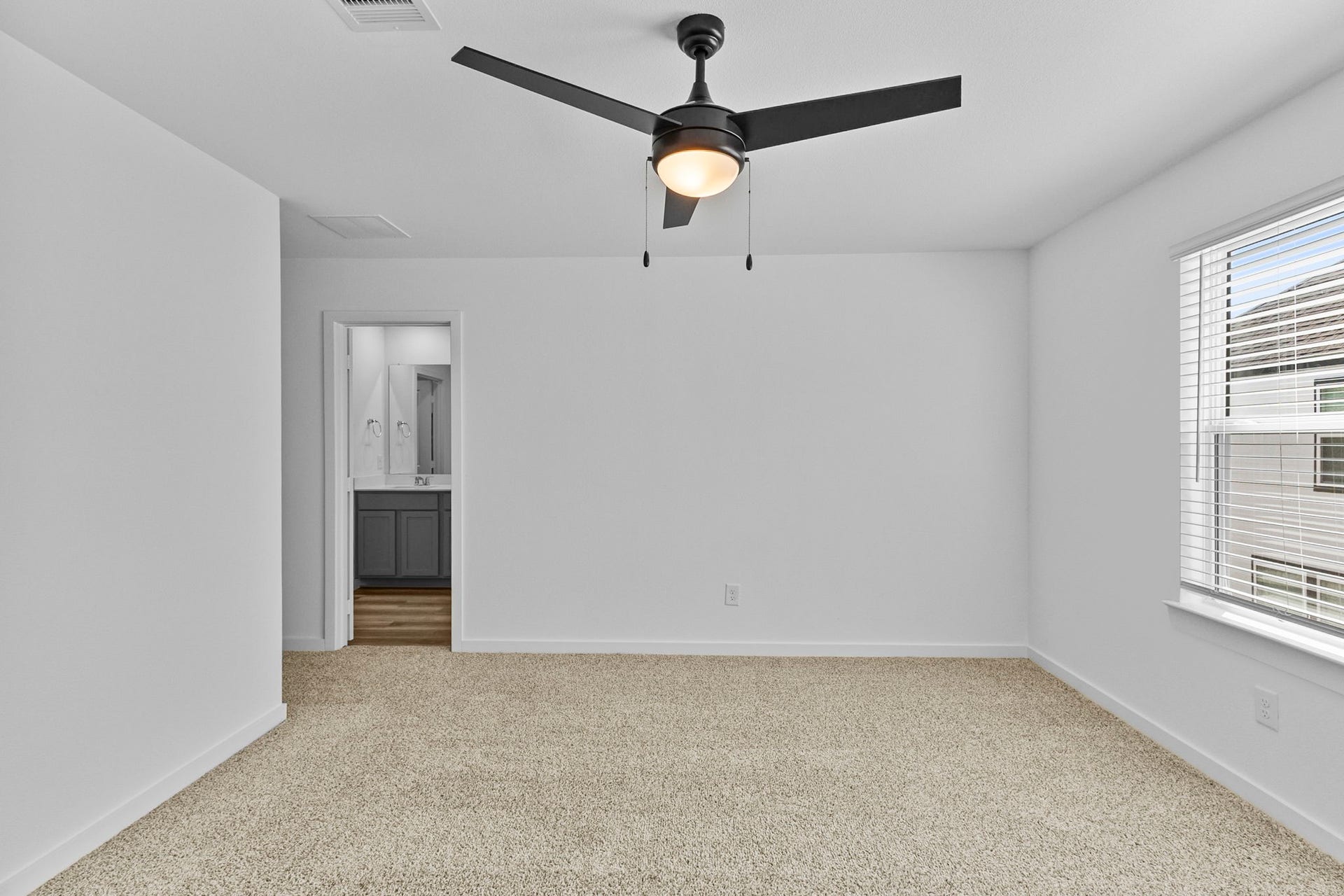 5813 Burt Street, Houston, TX 77091 5813 Burt Street, Houston, TX 77091