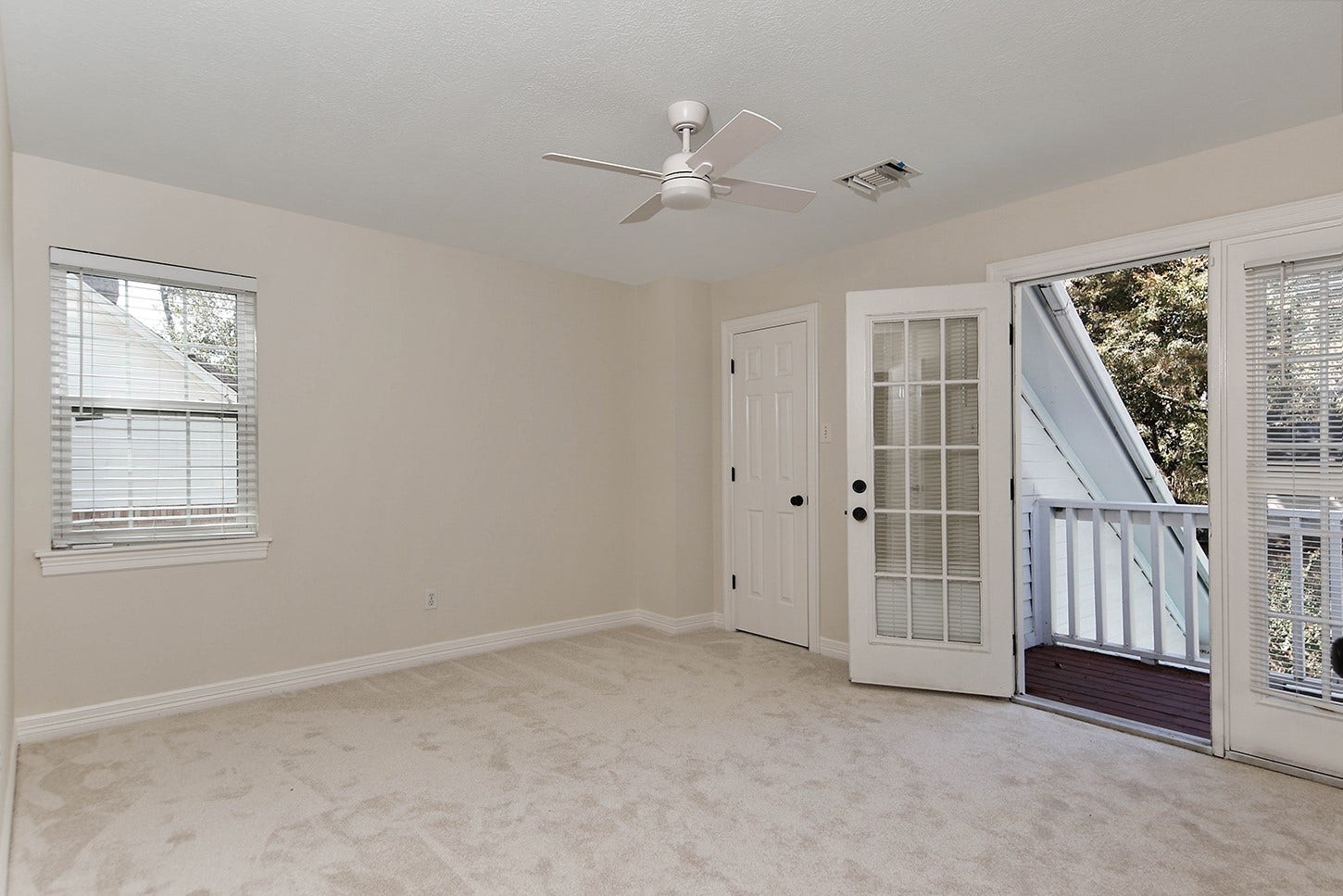 87 Rush Haven Drive, The Woodlands, TX 77381 87 Rush Haven Drive, The Woodlands, TX 77381