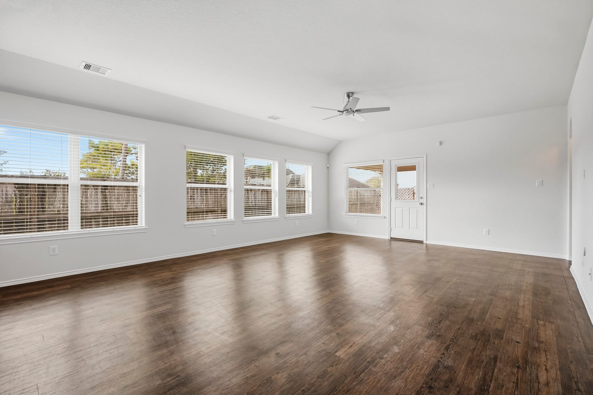 516 Fieldhaven Court, La Marque, TX 77568 516 Fieldhaven Court, La Marque, TX 77568