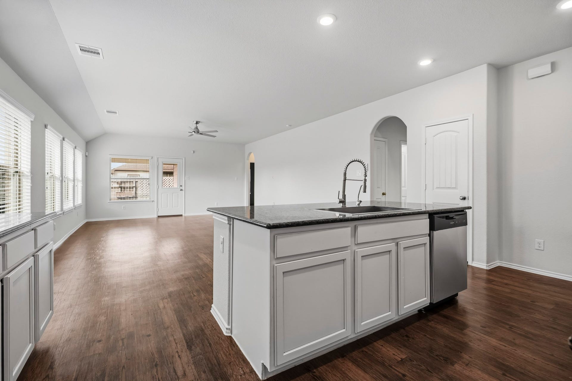 516 Fieldhaven Court, La Marque, TX 77568 516 Fieldhaven Court, La Marque, TX 77568