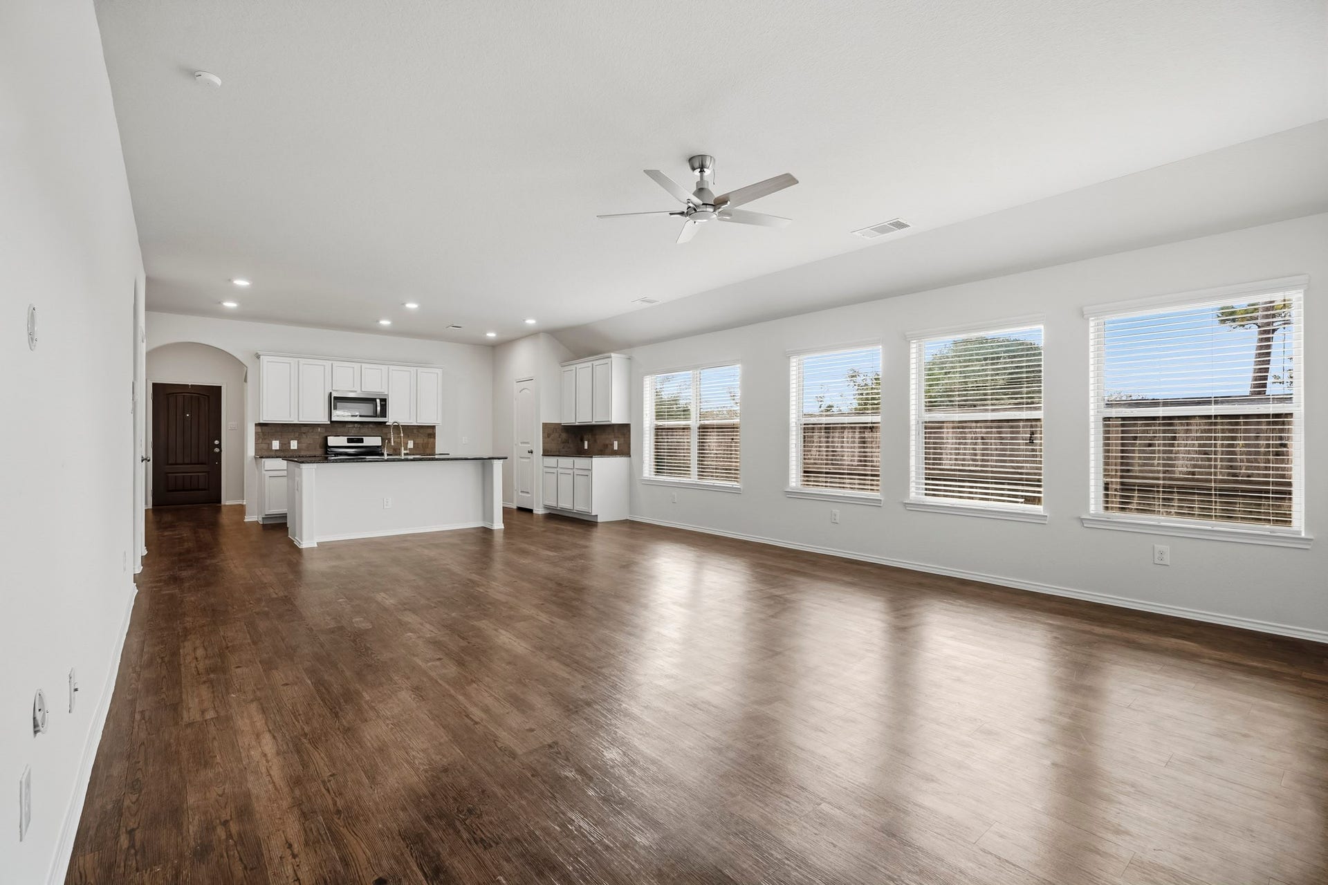 516 Fieldhaven Court, La Marque, TX 77568 516 Fieldhaven Court, La Marque, TX 77568