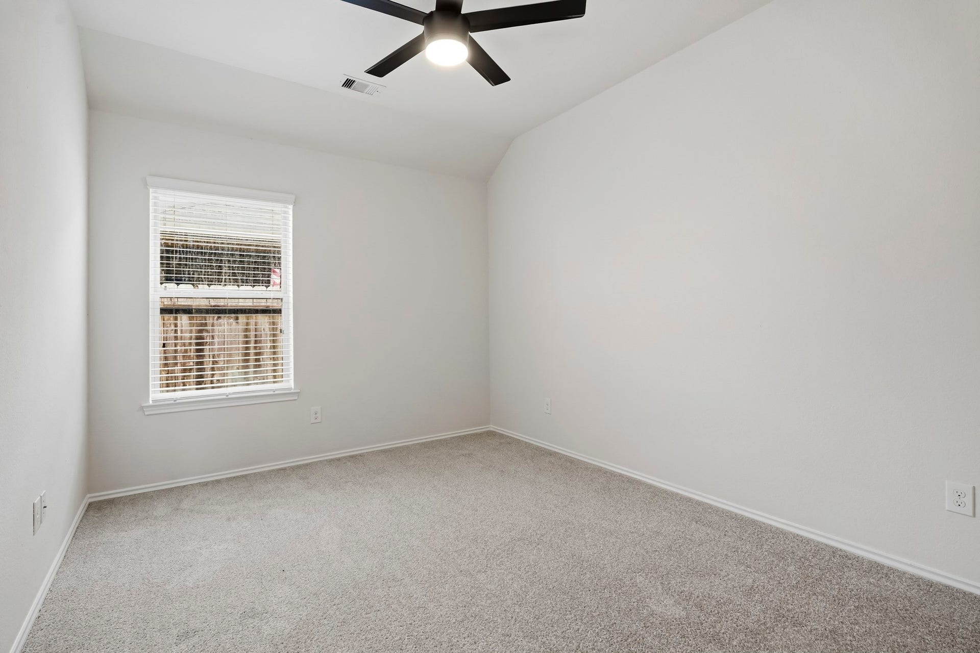 516 Fieldhaven Court, La Marque, TX 77568 516 Fieldhaven Court, La Marque, TX 77568