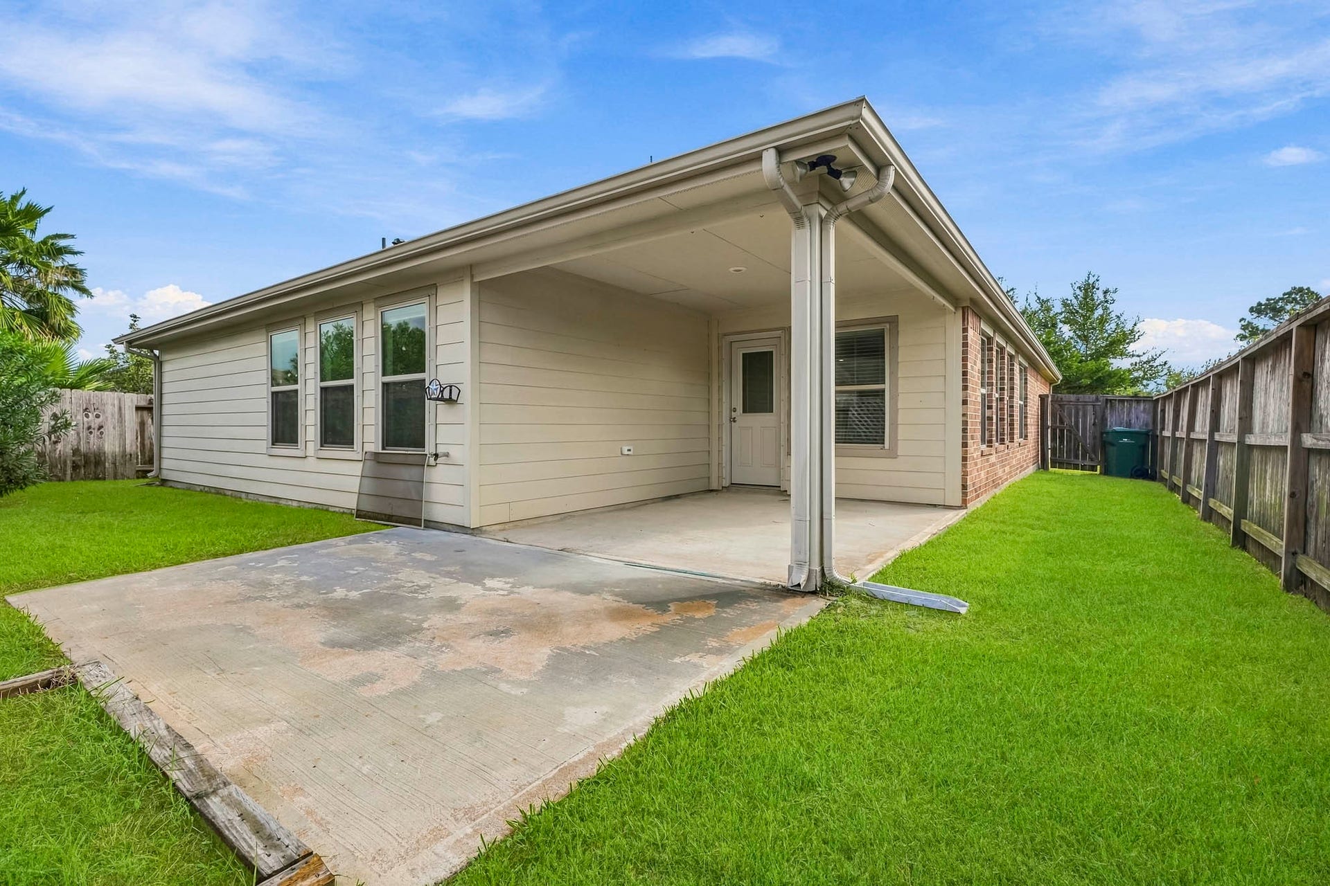 516 Fieldhaven Court, La Marque, TX 77568 516 Fieldhaven Court, La Marque, TX 77568