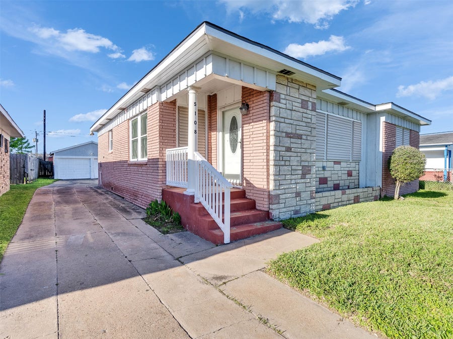 Property photo for 5108 Avenue L Street, Galveston, TX