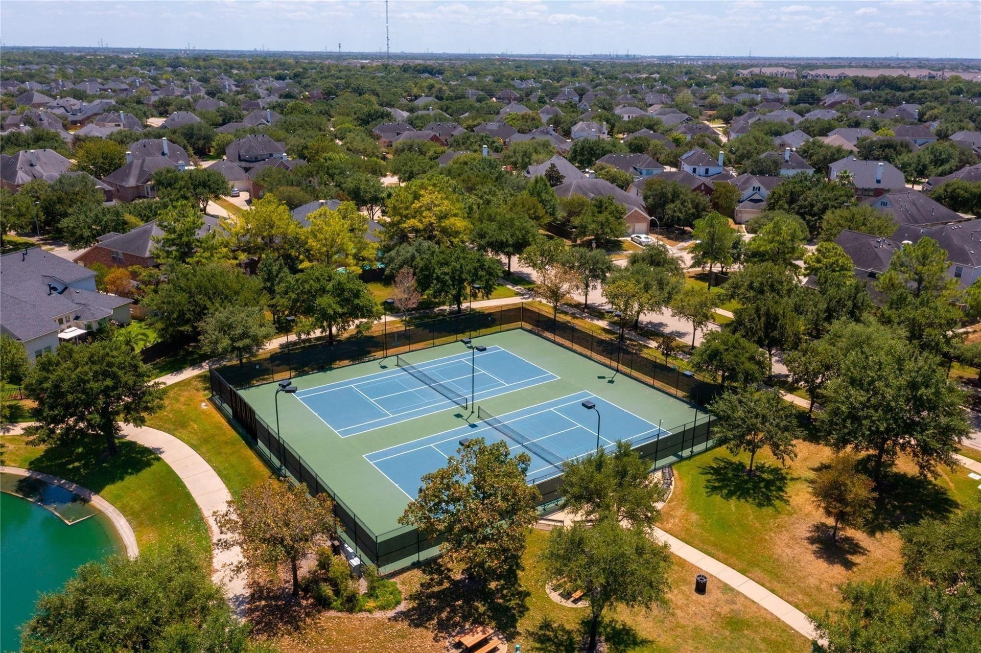Splash pad, tennis courts and parks are at your fingertips.