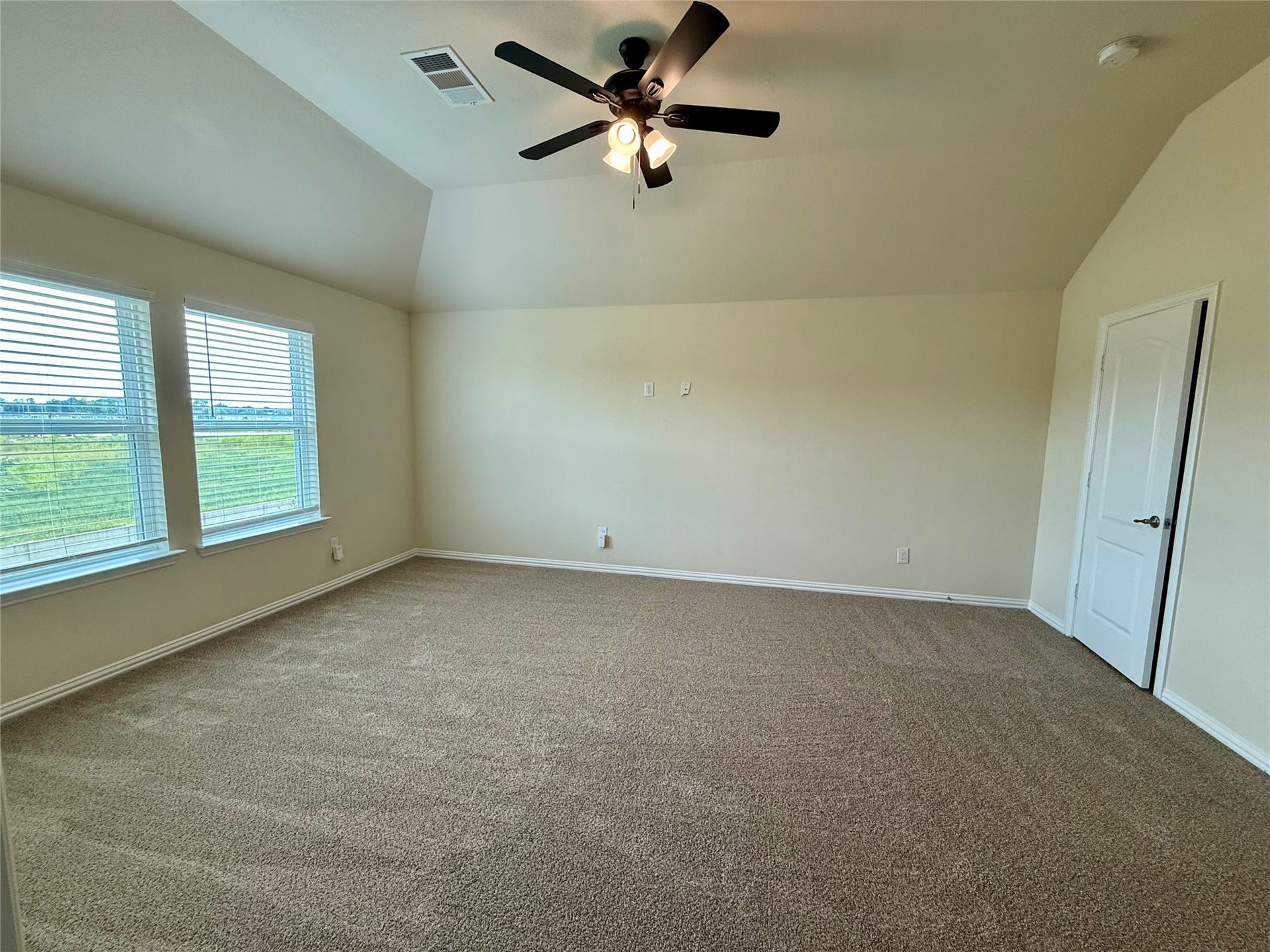 23422 Bordeaux Drive, Alvin, TX 77511 Gameroom upstairs