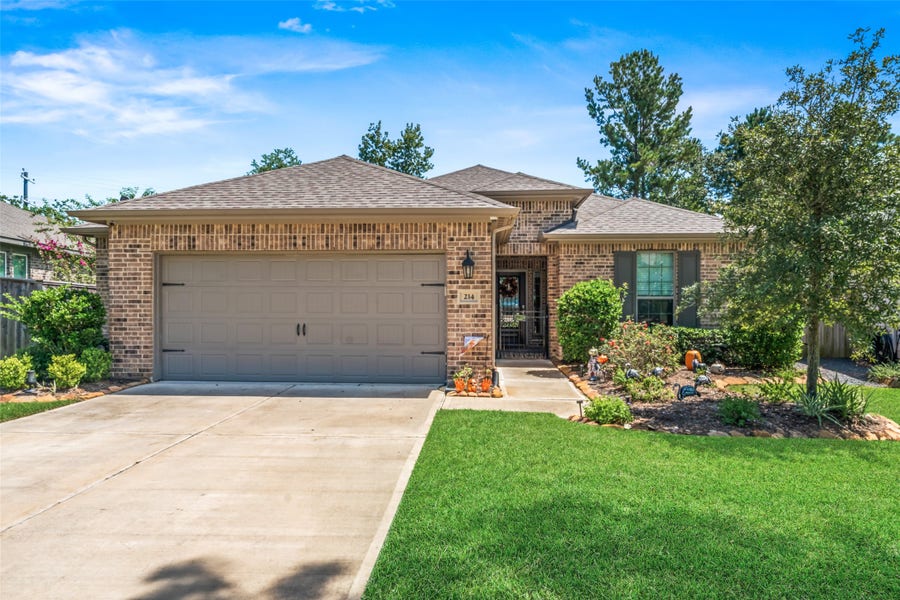 Property photo for 214 N Wild Petunia Trail, Montgomery, TX