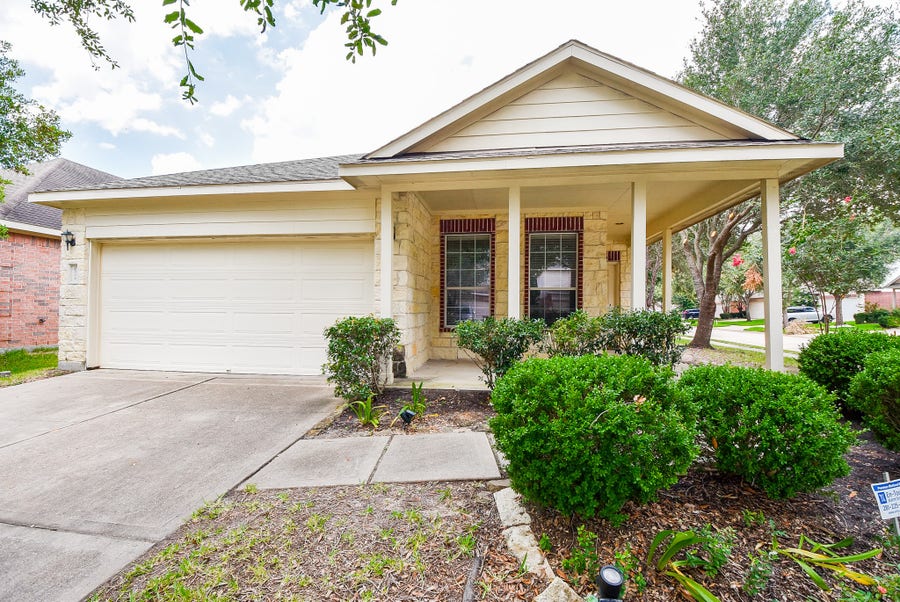 Property photo for 6014 Starbrook Creek Drive, Katy, TX