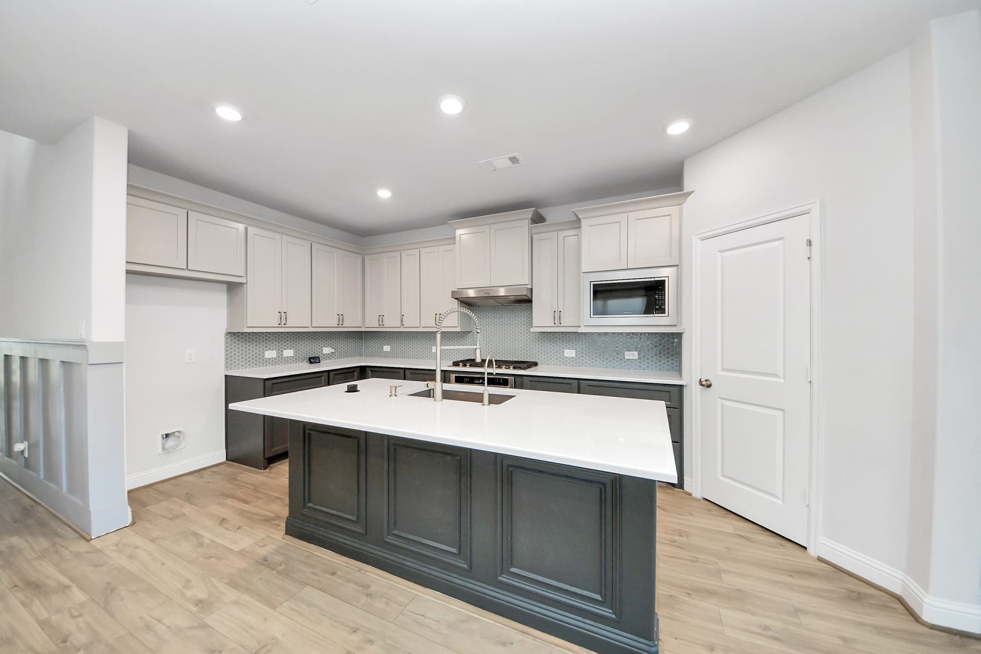 4251 Colony Lane, Missouri City, TX 77459 4251 Colony Lane, Missouri City, TX 77459