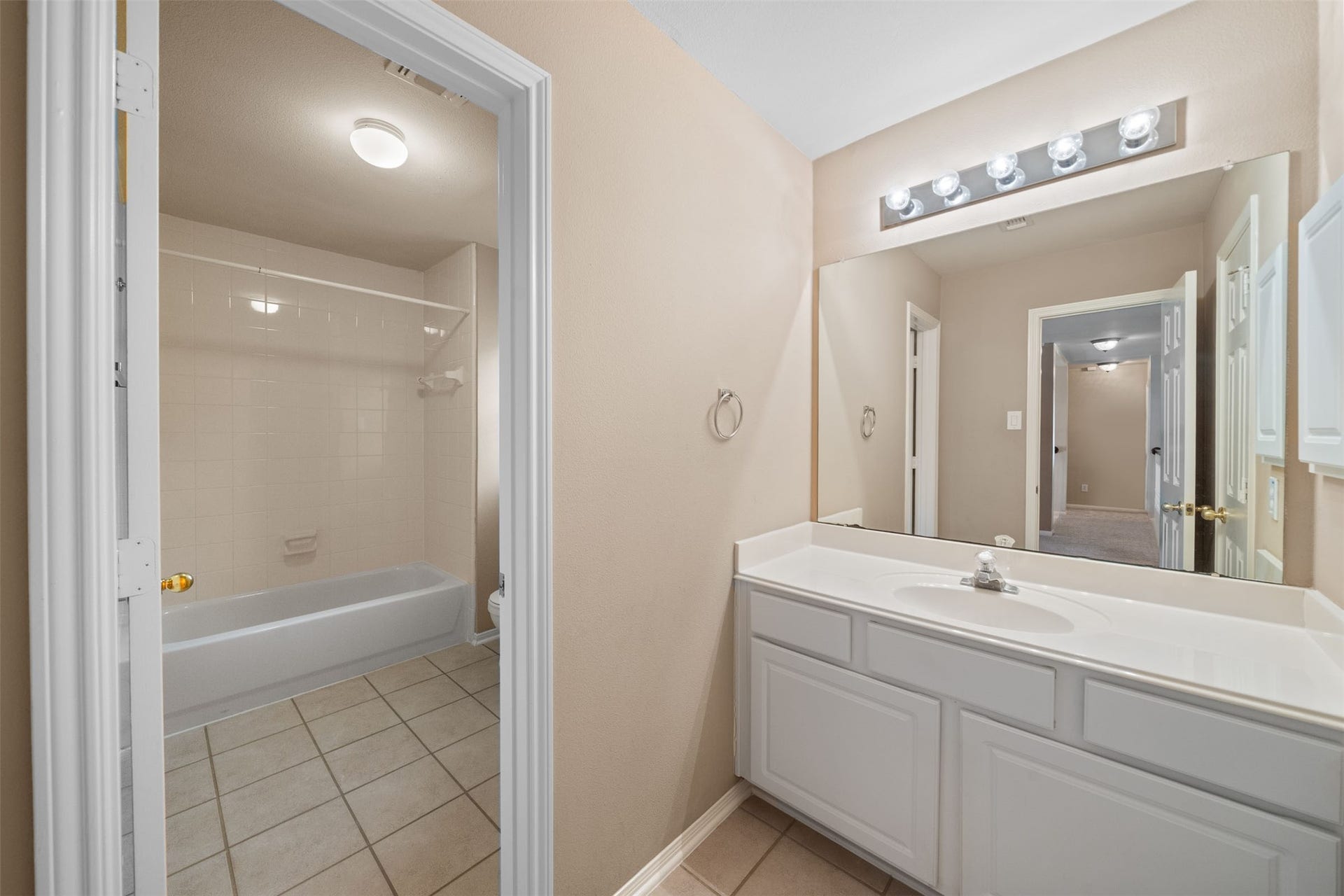 13711 Layton Hills Drive, Cypress, TX 77429 13711 Layton Hills Drive, Cypress, TX 77429