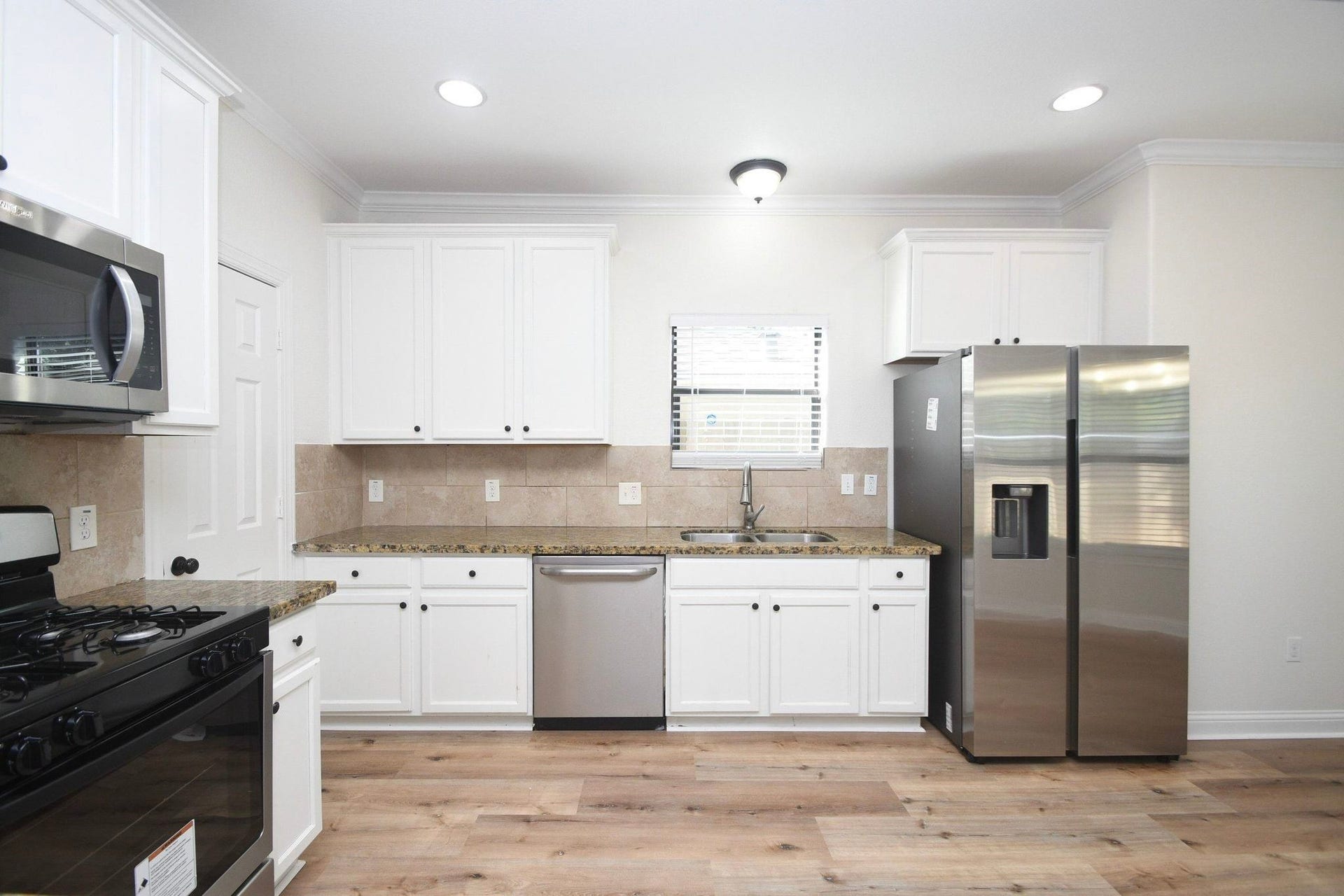 8306 Brandon Street, Houston, TX 77051 8306 Brandon Street, Houston, TX 77051