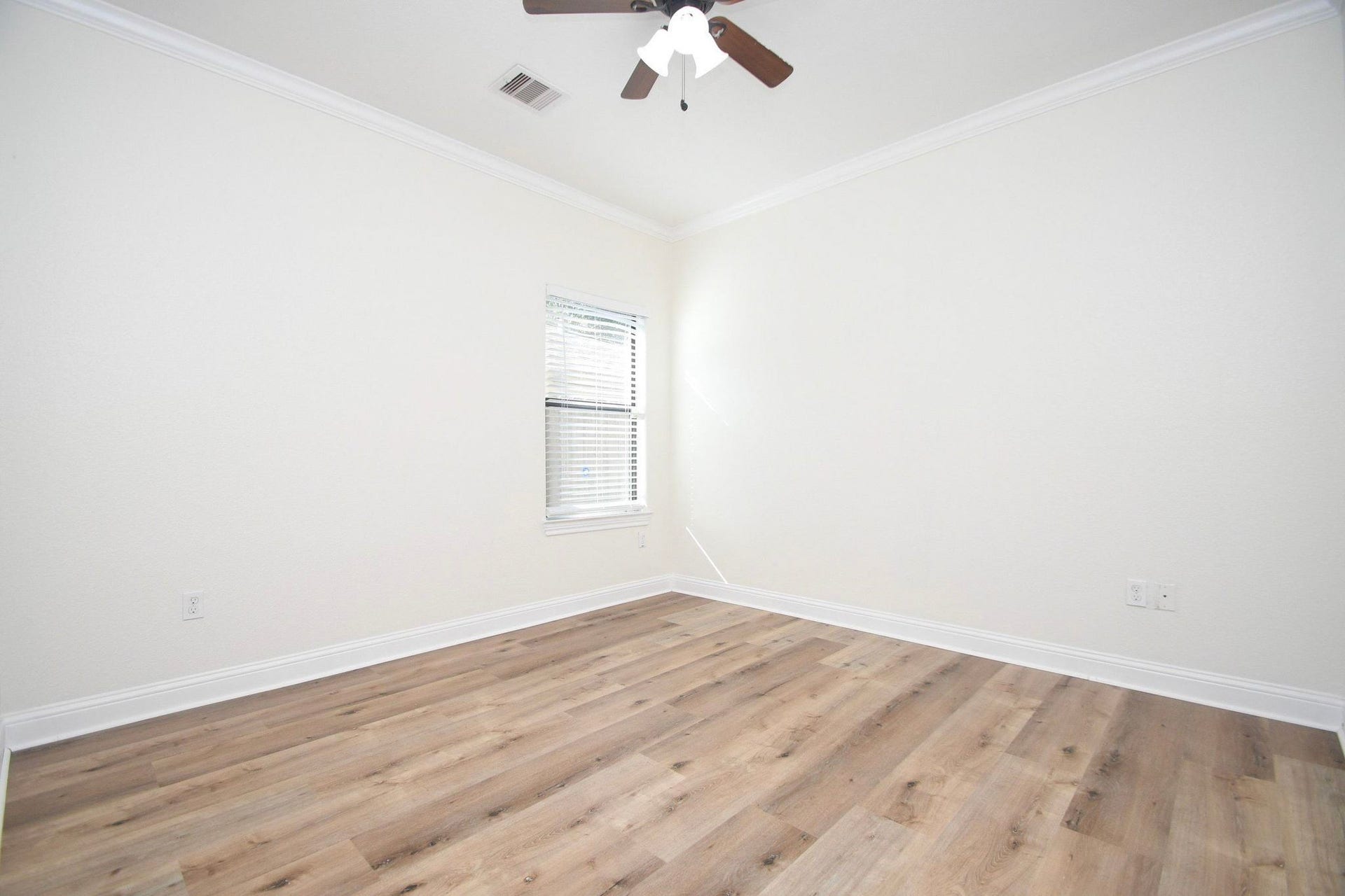 8306 Brandon Street, Houston, TX 77051 8306 Brandon Street, Houston, TX 77051
