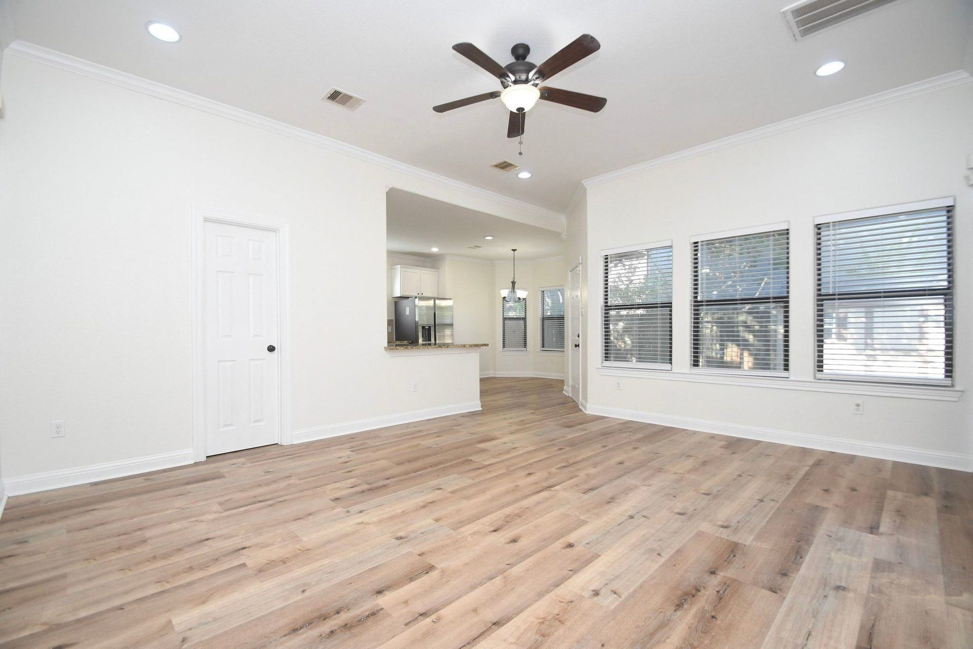 8306 Brandon Street, Houston, TX 77051 8306 Brandon Street, Houston, TX 77051