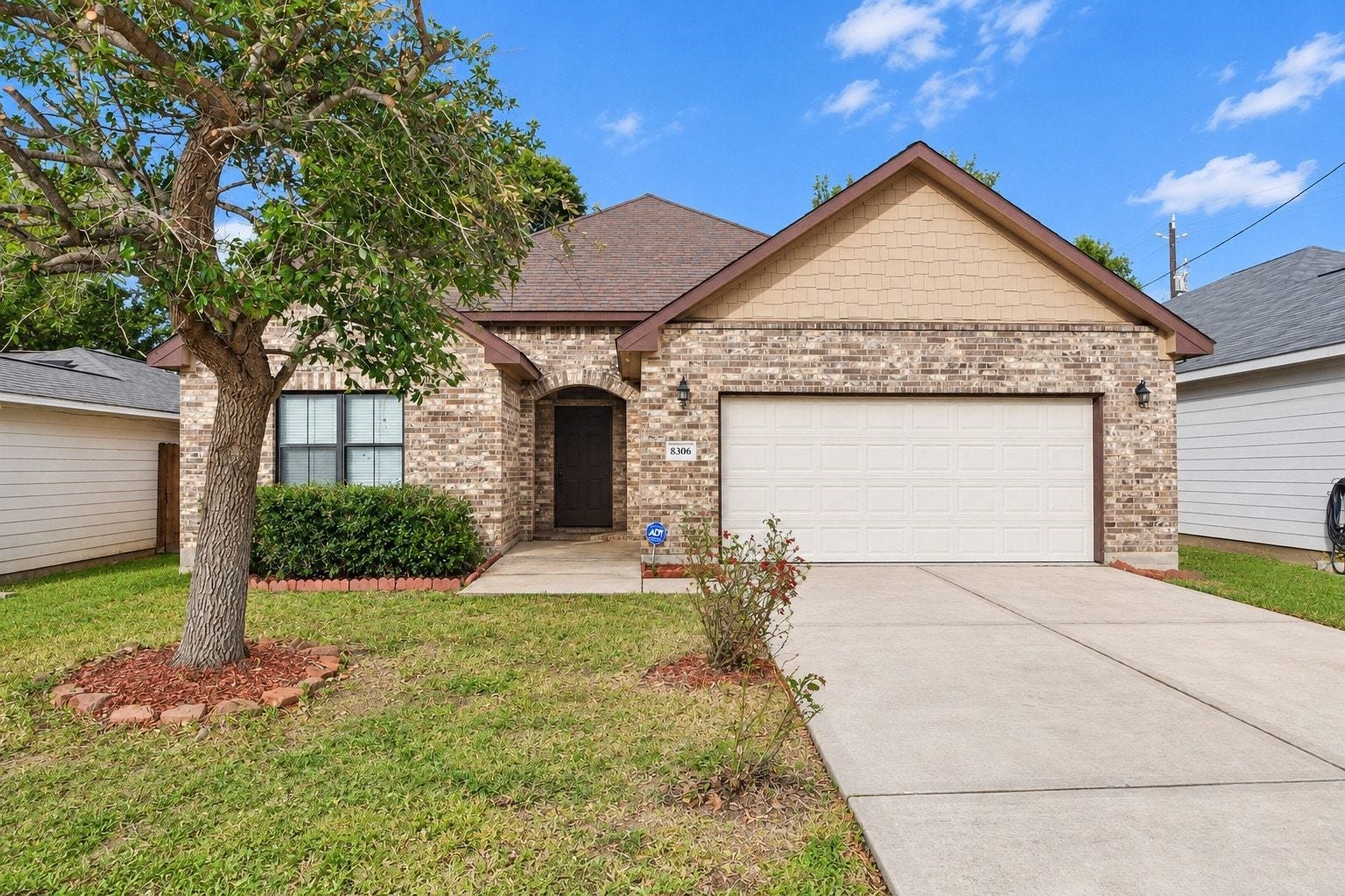 8306 Brandon Street, Houston, TX 77051 8306 Brandon Street, Houston, TX 77051