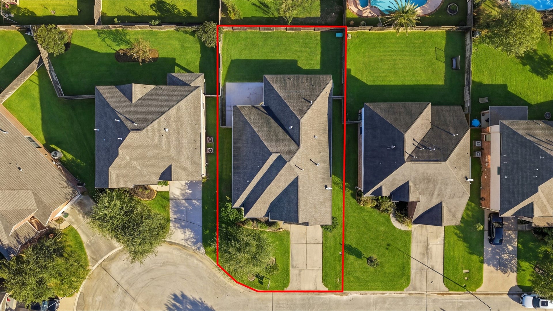 6414 Pinyon Trail Drive, Spring, TX 77389 Charming single-story home with a spacious backyard, nestled in a quiet cul-de-sac. Ideal for families seeking privacy and room to play.