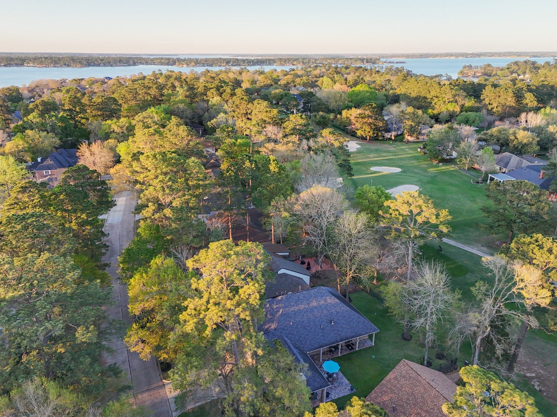 199 Springs Edge Drive, Montgomery, TX 77356