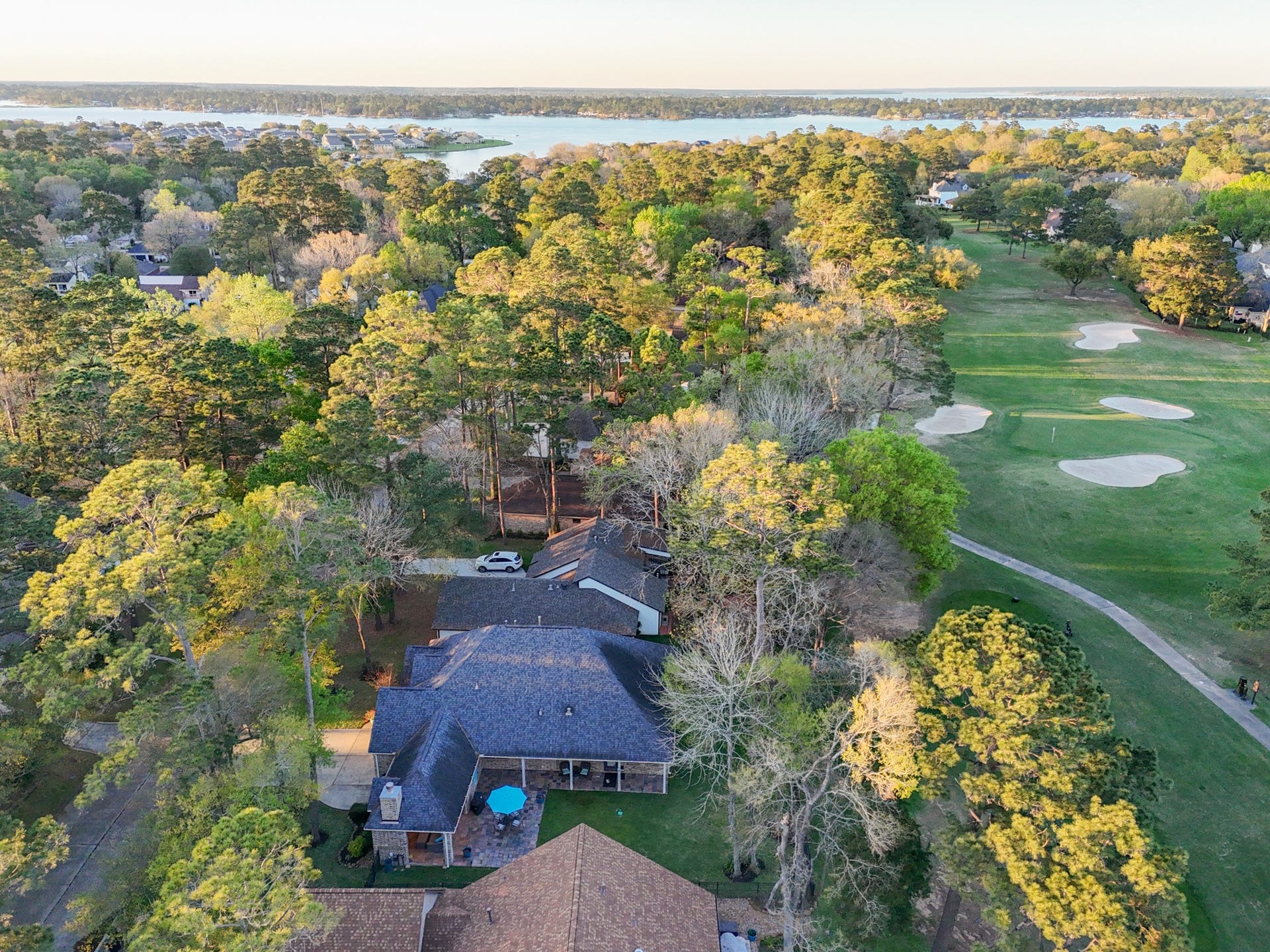199 Springs Edge Drive, Montgomery, TX 77356