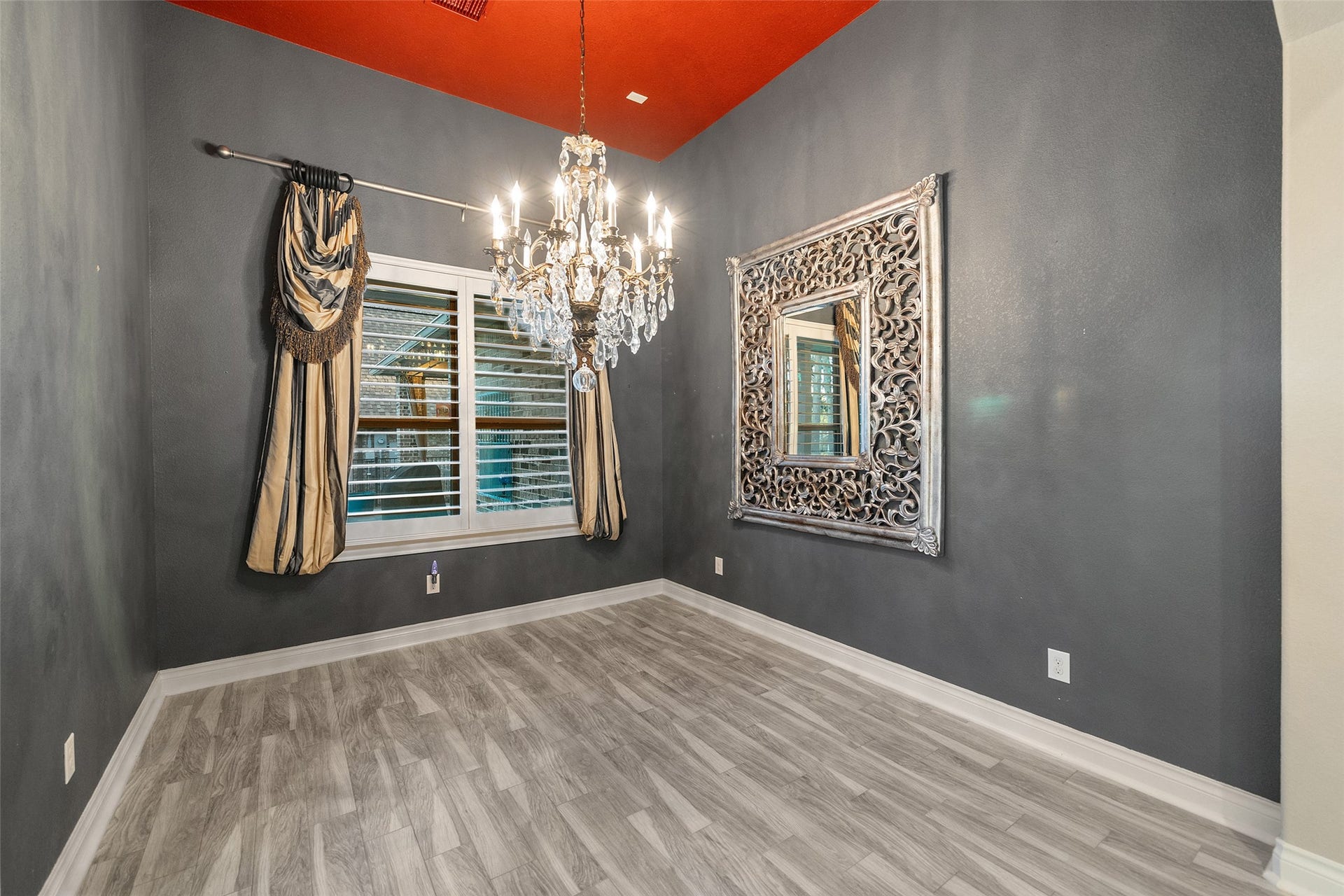 199 Springs Edge Drive, Montgomery, TX 77356