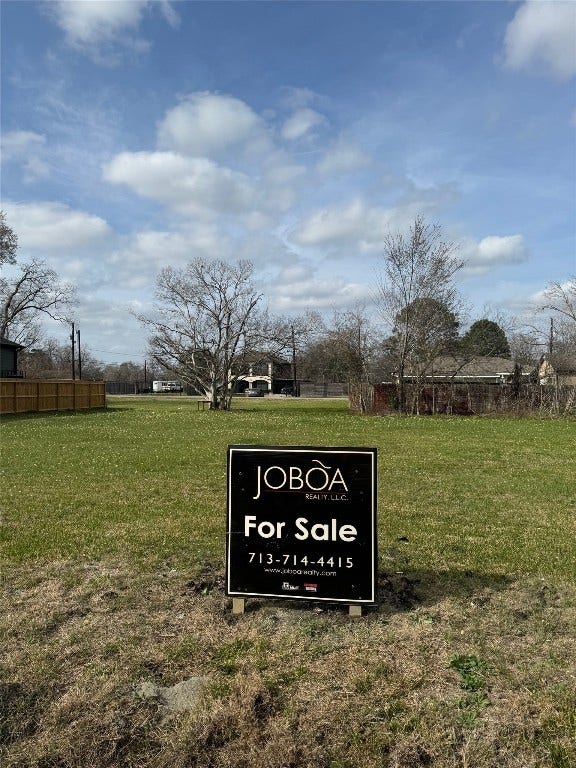 Property photo for 4913 Paula Street S, Houston, TX