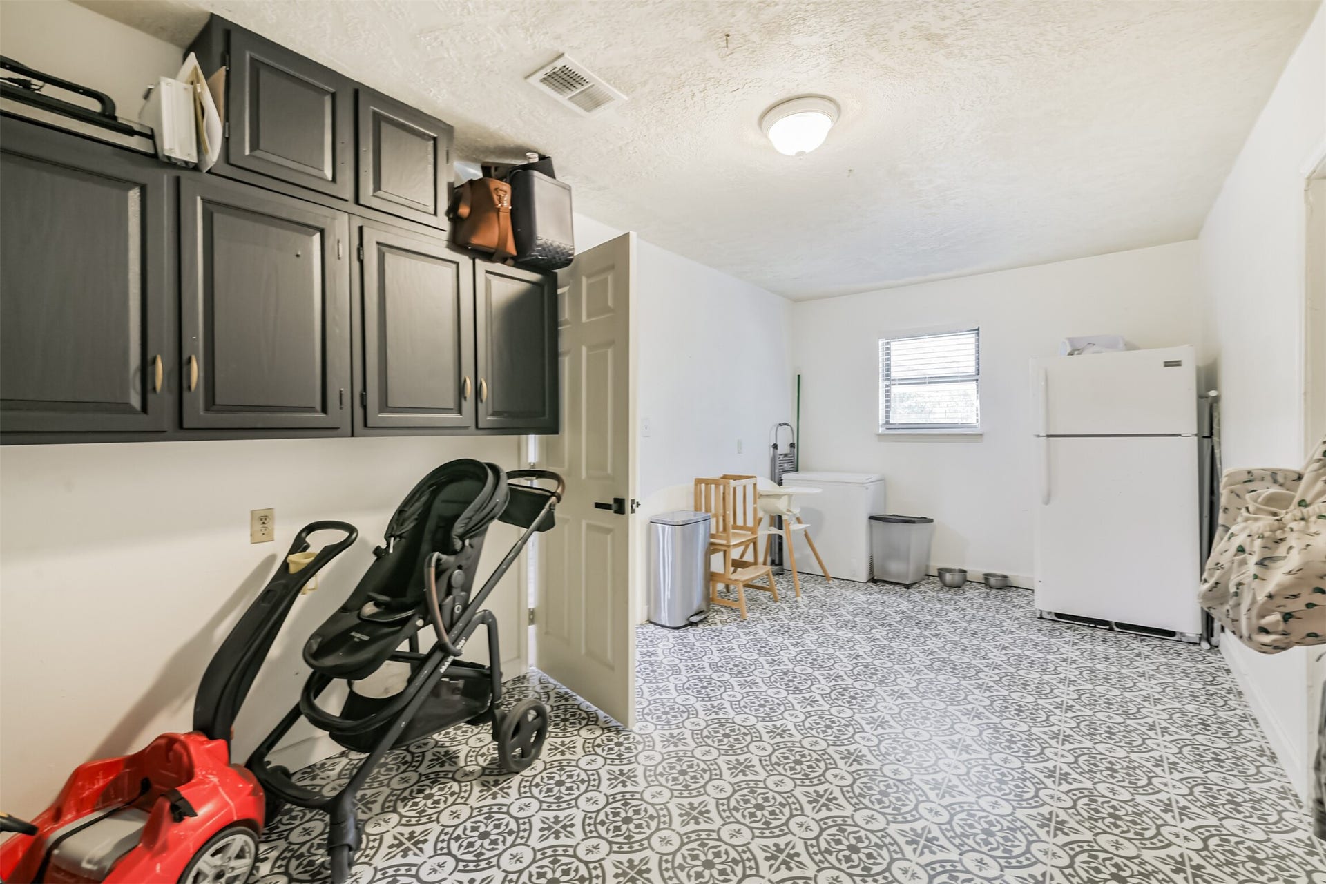 15256 Conroe Drive, Conroe, TX 77384 15256 Conroe Drive, Conroe, TX 77384