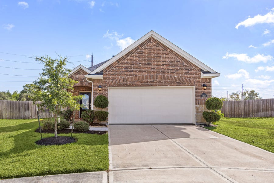 Property photo for 7403 French Quarter Court, Fulshear, TX