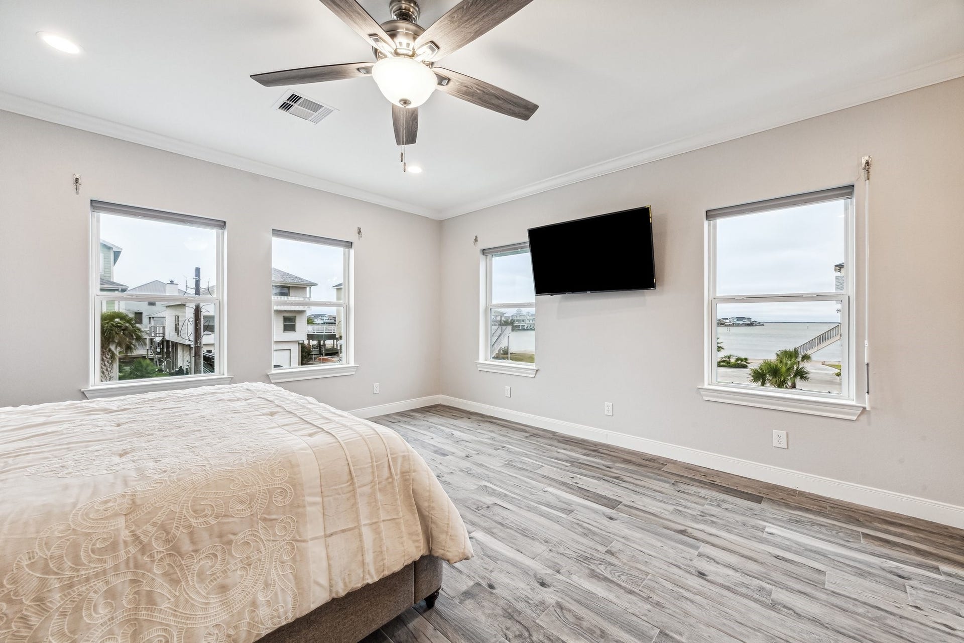 430 Amanda Circle, Tiki Island, TX 77554 430 Amanda Circle, Tiki Island, TX 77554
