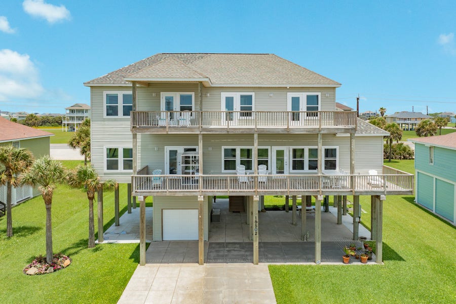 Property photo for 18502 E De Vaca, Galveston, TX