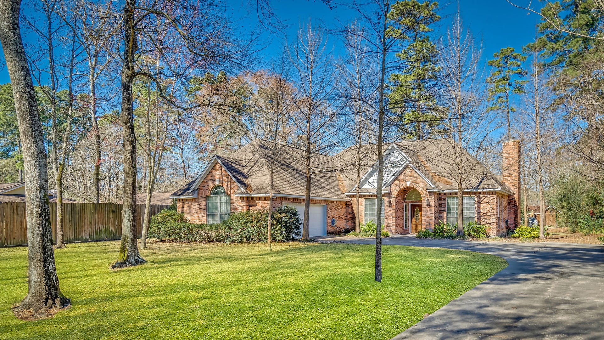 2500 Centerline Road, Conroe, TX 77384 Nestled in a prime location, this secluded home boasts majestic trees, ample parking, and a recent roof, making it a perfect haven for discerning buyers