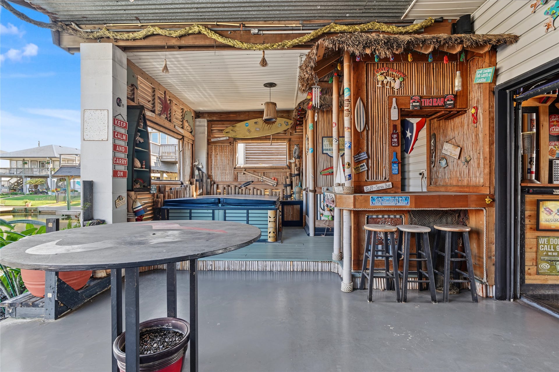 49 N Omega Street, La Marque, TX 77568 49 N Omega Street, La Marque, TX 77568