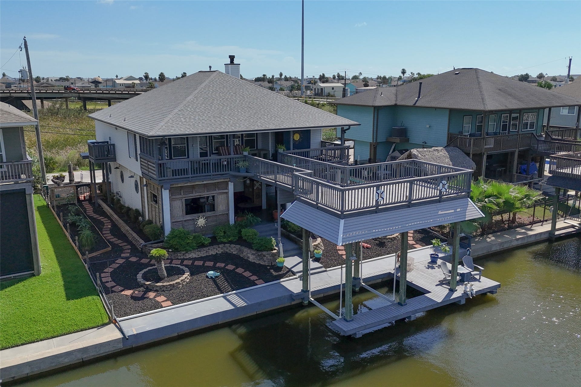49 N Omega Street, La Marque, TX 77568 49 N Omega Street, La Marque, TX 77568
