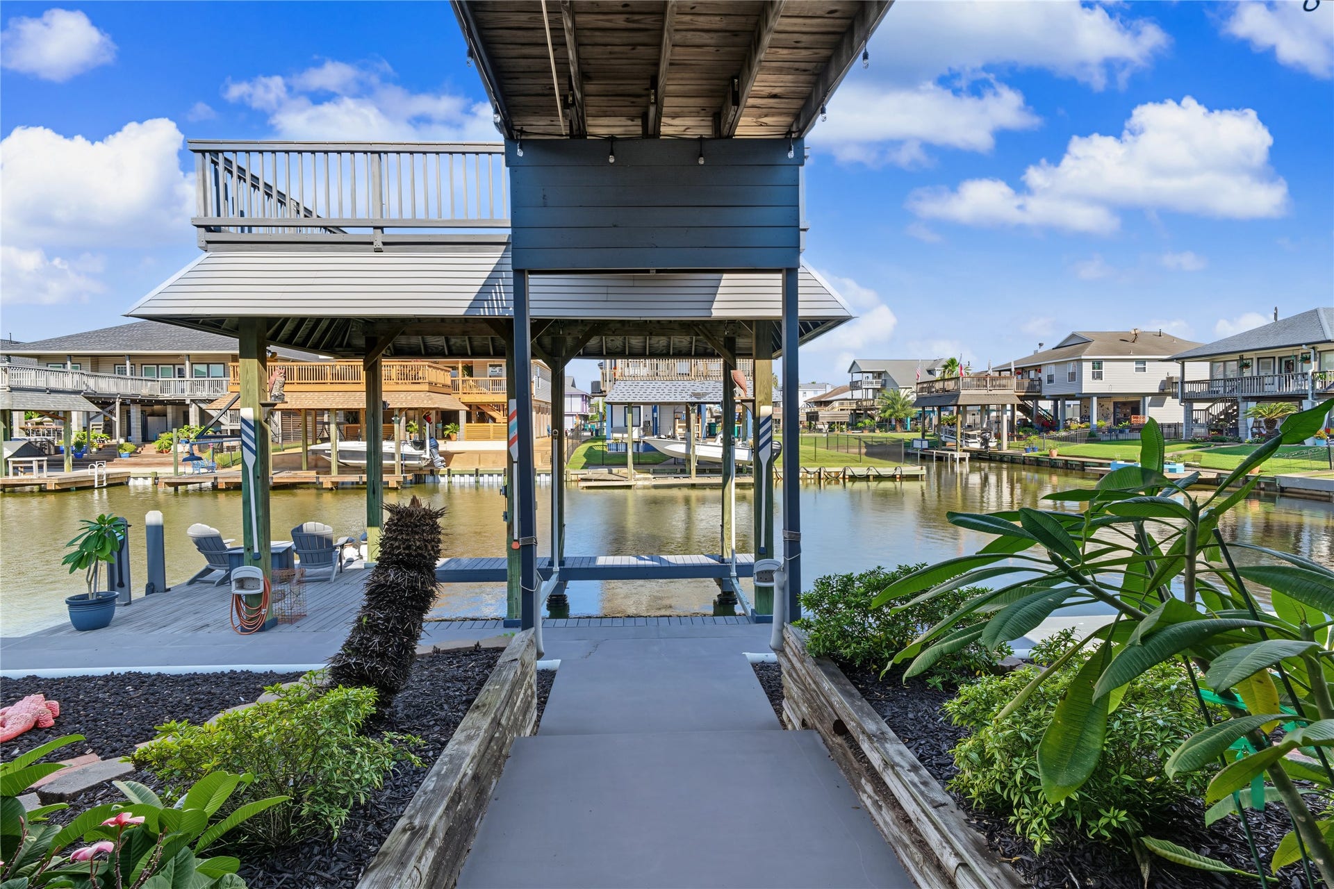 49 N Omega Street, La Marque, TX 77568 49 N Omega Street, La Marque, TX 77568