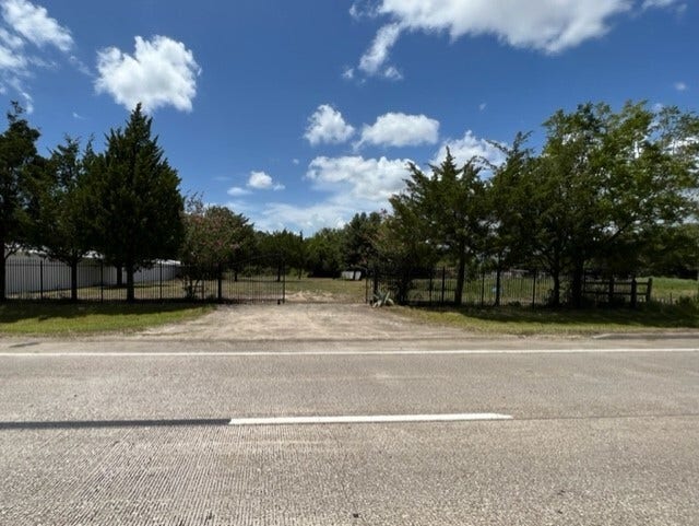 13720 Fm 1764 Road, Santa Fe, TX 77517 13720 Fm 1764 Road, Santa Fe, TX 77517