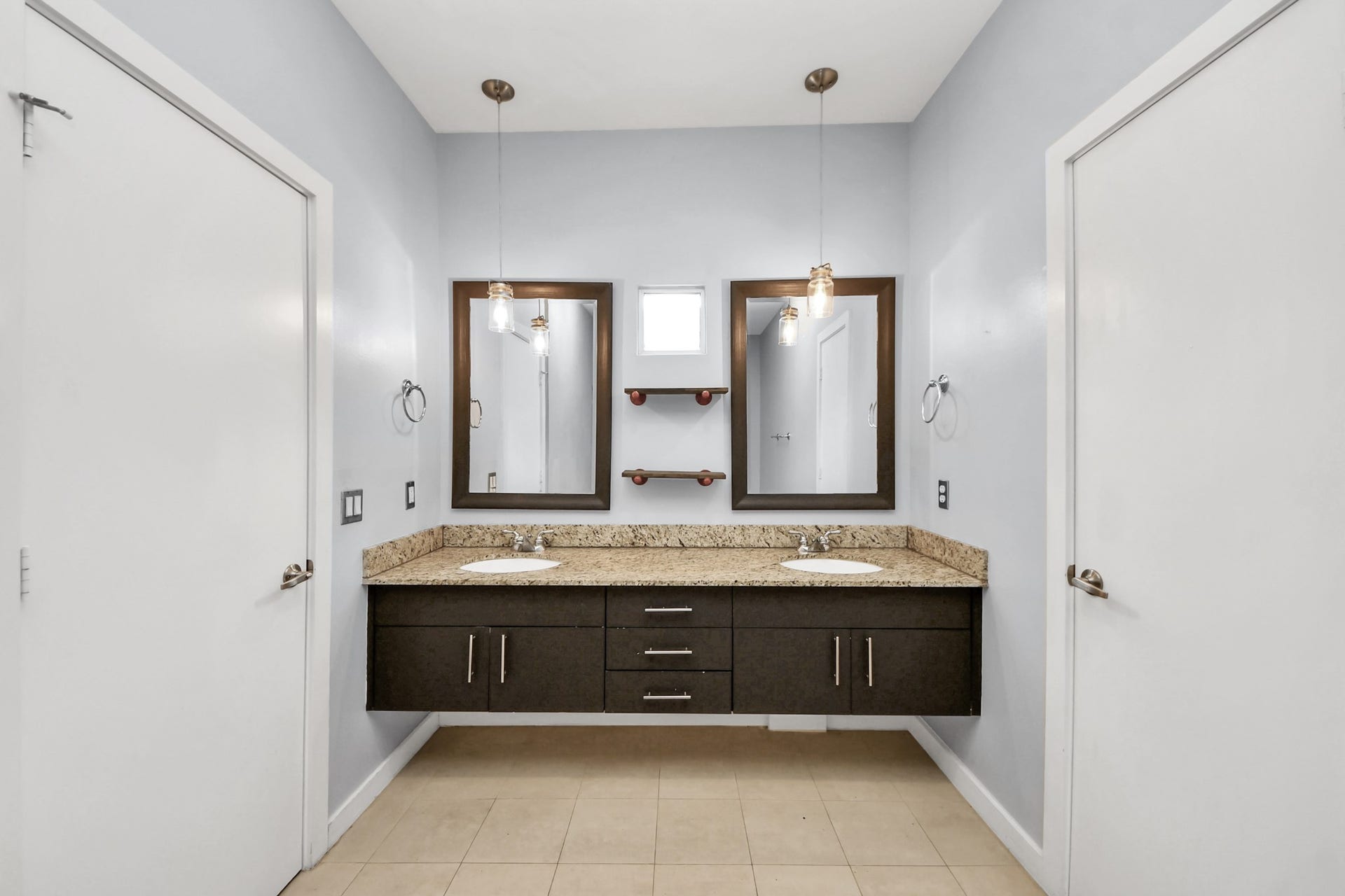 1112 Columbus Street, #B, Houston, TX 77019 1112 Columbus Street, #B, Houston, TX 77019