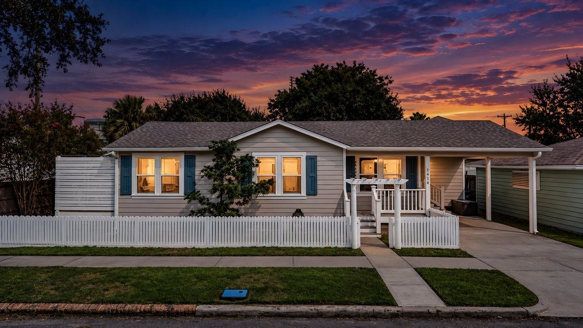 1414 29th Street, Galveston, TX 77550 1414 29th Street, Galveston, TX 77550