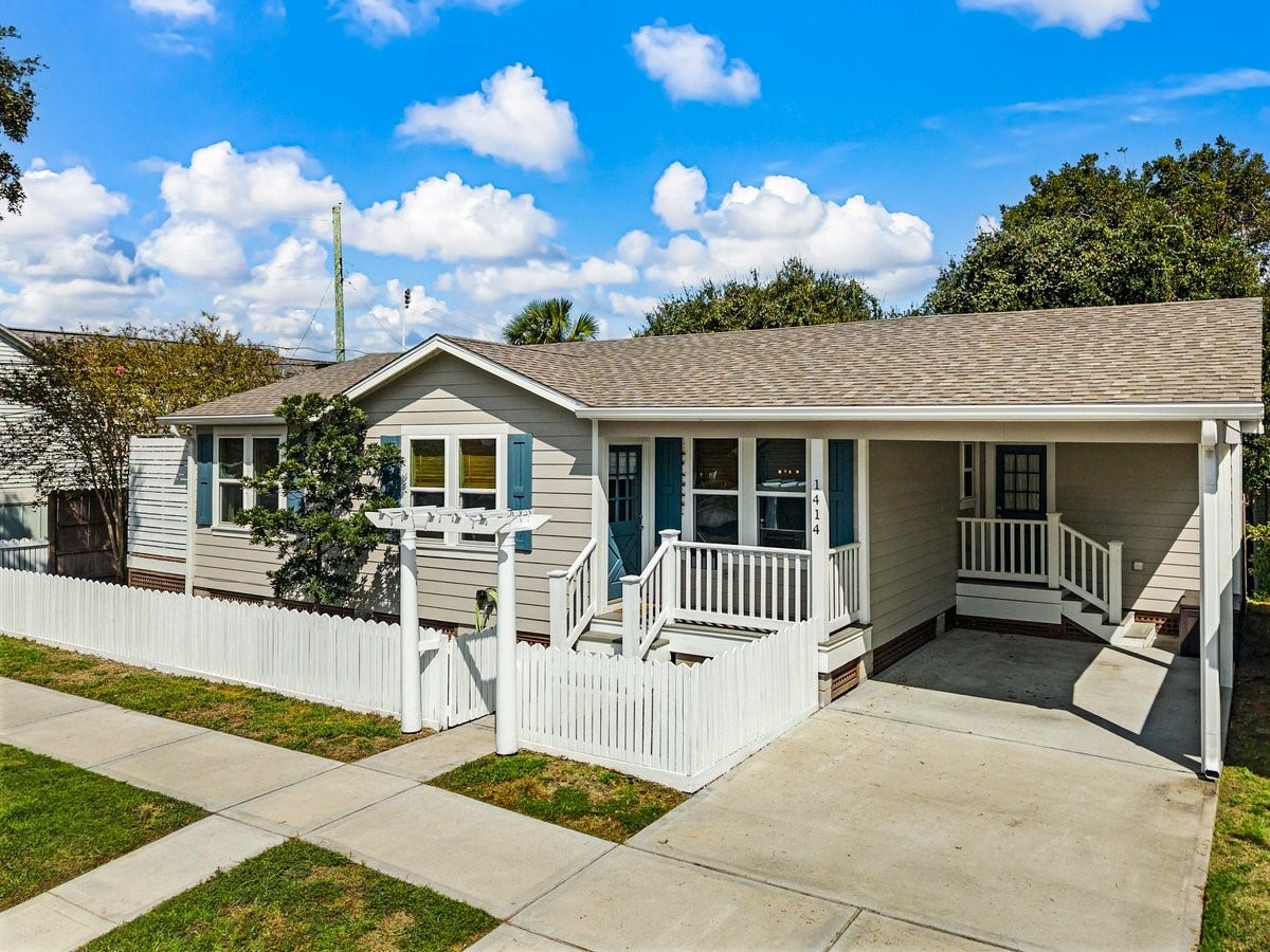 1414 29th Street, Galveston, TX 77550 Beautifully restored Galveston home featured on Restoring Galveston.