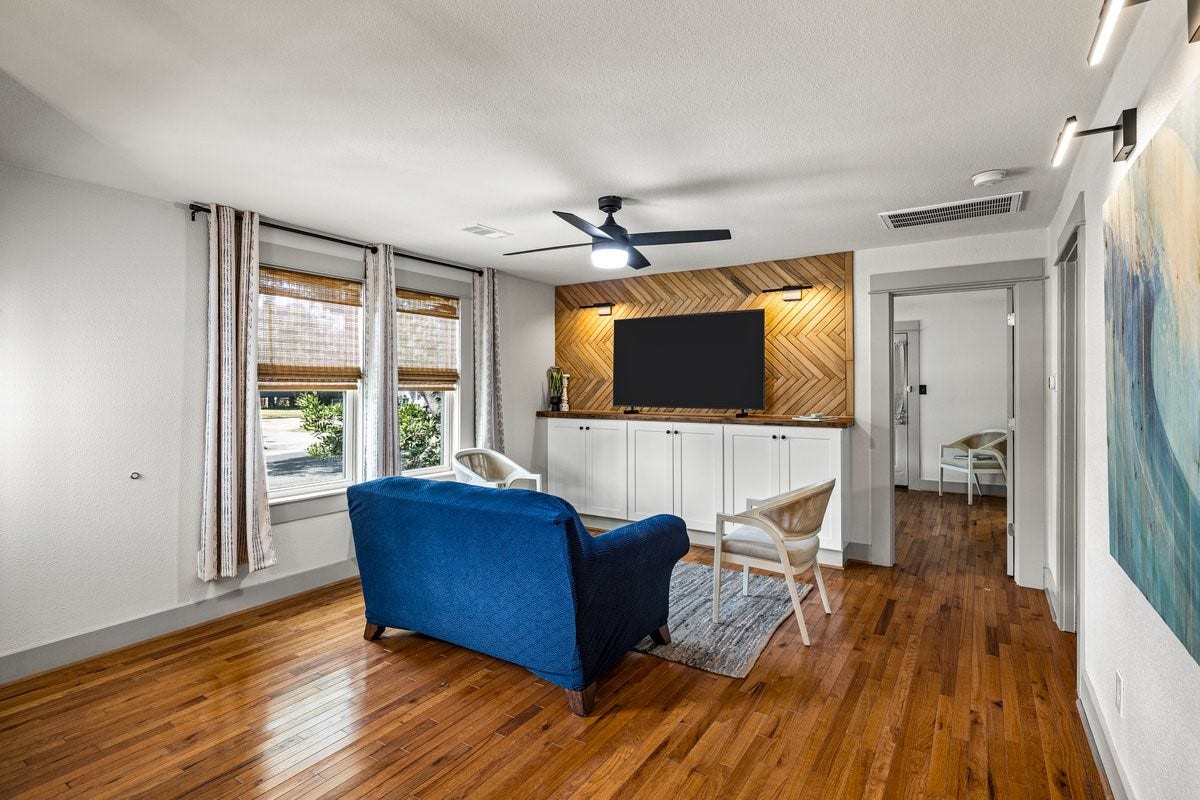 1414 29th Street, Galveston, TX 77550 Beautiful real wood flooring adds warmth and timeless character to this remodeled Galveston home.