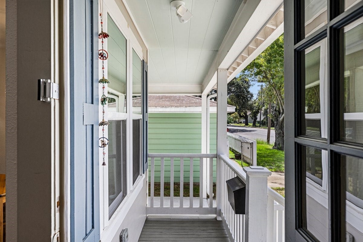 1414 29th Street, Galveston, TX 77550 1414 29th Street, Galveston, TX 77550