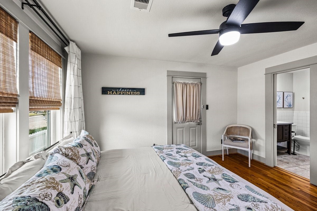 1414 29th Street, Galveston, TX 77550 Primary Bedroom #1 has walk-in closet