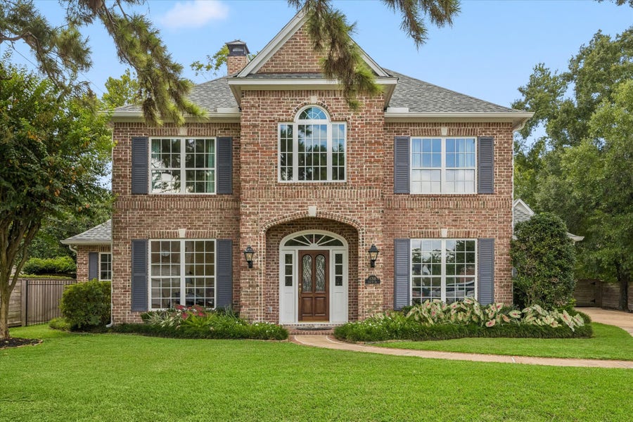 Property photo for 11705 Joan Of Arc Drive, Hedwig Village, TX