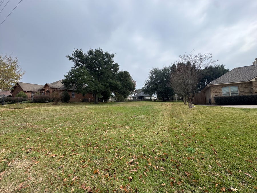 Property photo for 6987 Pleasure Lake Drive, Willis, TX