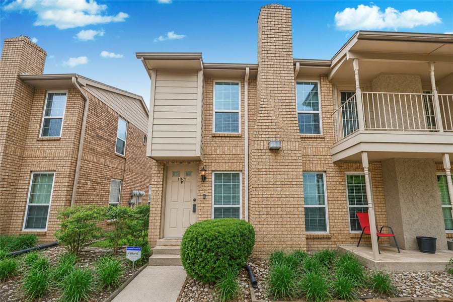 Property photo for 10615 Briar Forest Drive, #1001, Houston, TX