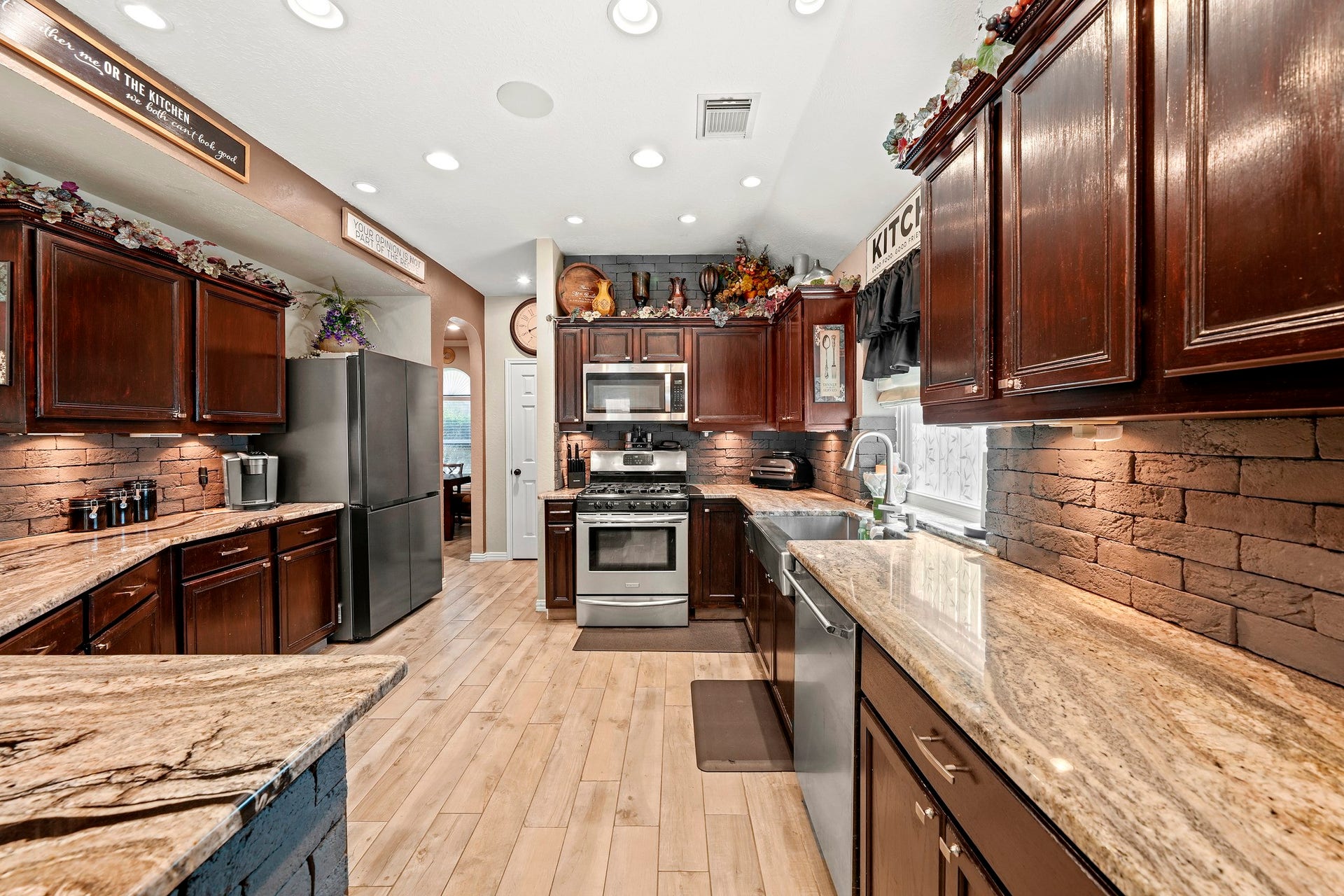 1806 Kensington Park Circle, Spring, TX 77386 Kitchen with abundant cabinetry and storage.