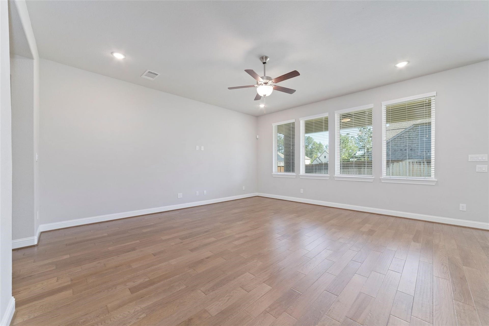 28213 Briarwood Pass, Spring, TX 77386 28213 Briarwood Pass, Spring, TX 77386